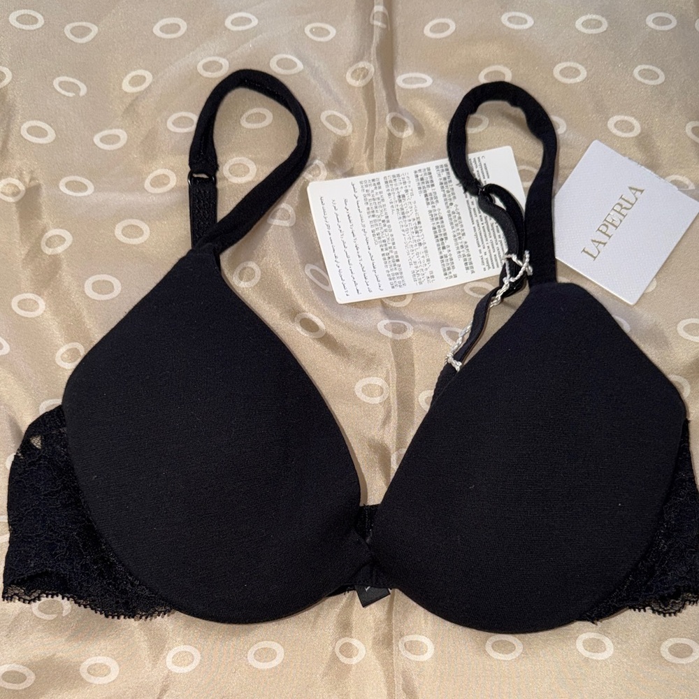 La Perla Elegant Black Bra with Lace Detail